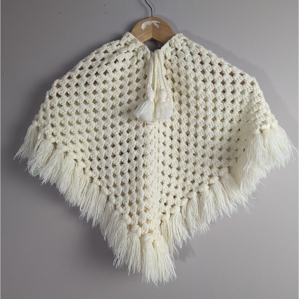 Cream Knit Fringe Poncho 2T